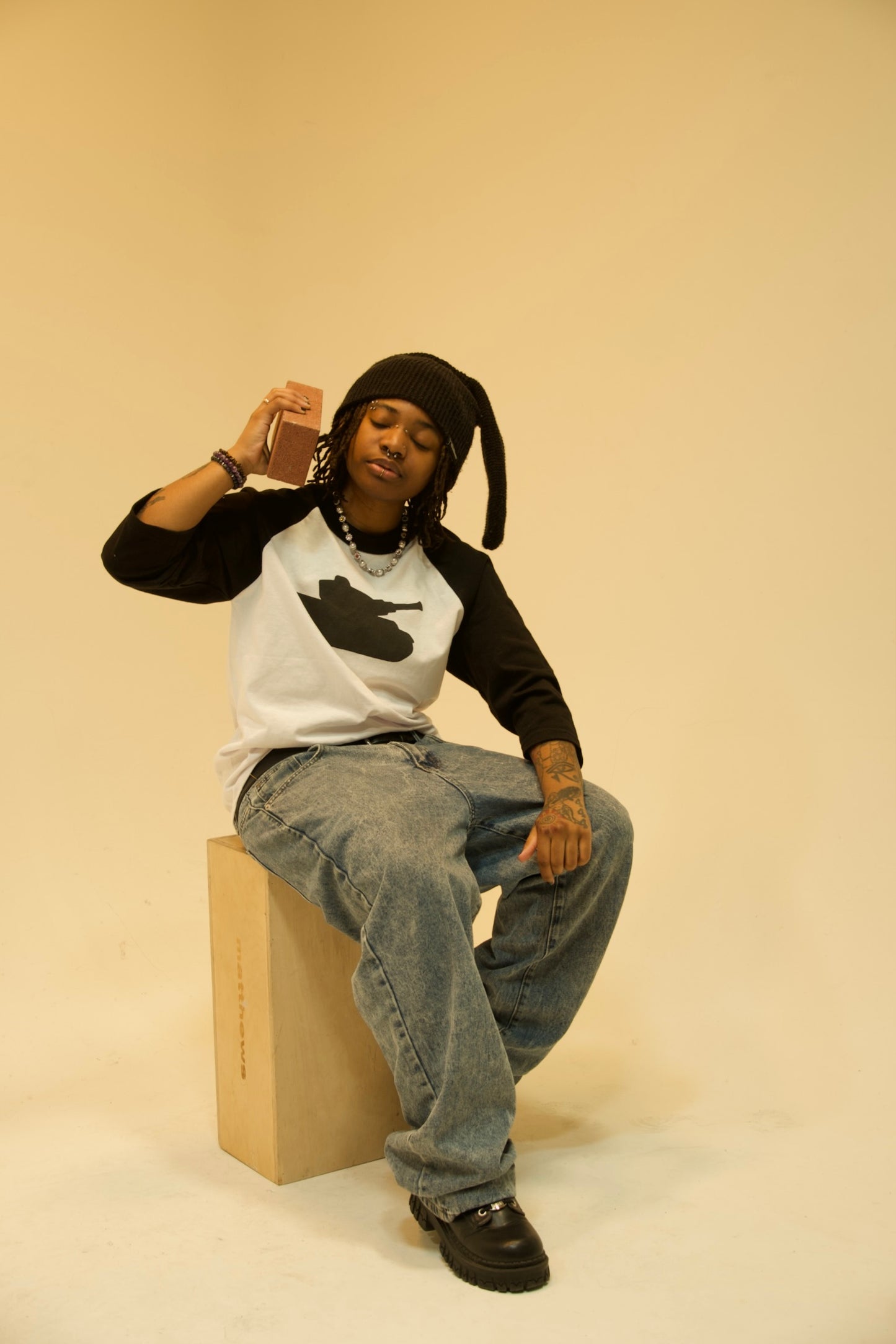 WAR STAMPED BASEBALL TEE